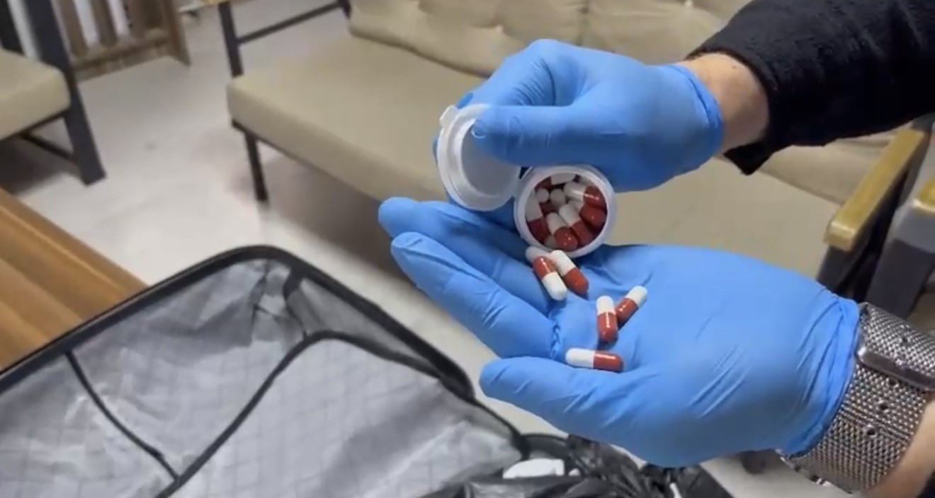 Çarşamba’da uyuşturucu operasyonu: 18 bin 900 uyuşturucu hap ele geçirildi
