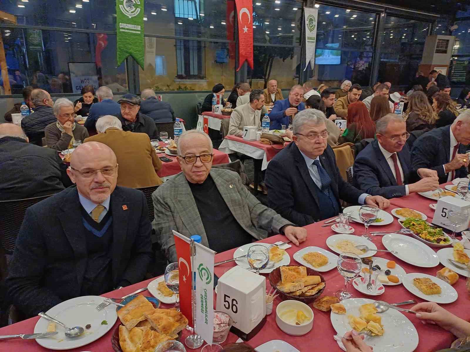 Çarşambalılardan birlik ve beraberlik mesajı
Çarşambalılardan birlik ve beraberlik mesajı