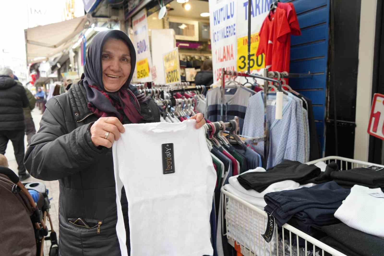 Çarşı-pazarda bayram hareketliliği
