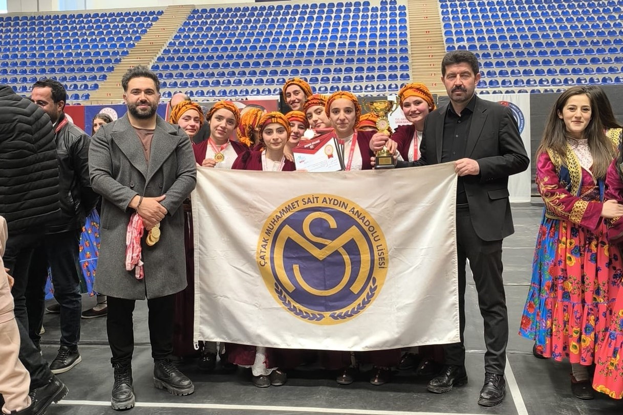 Çataklı öğrencilerden büyük başarı
