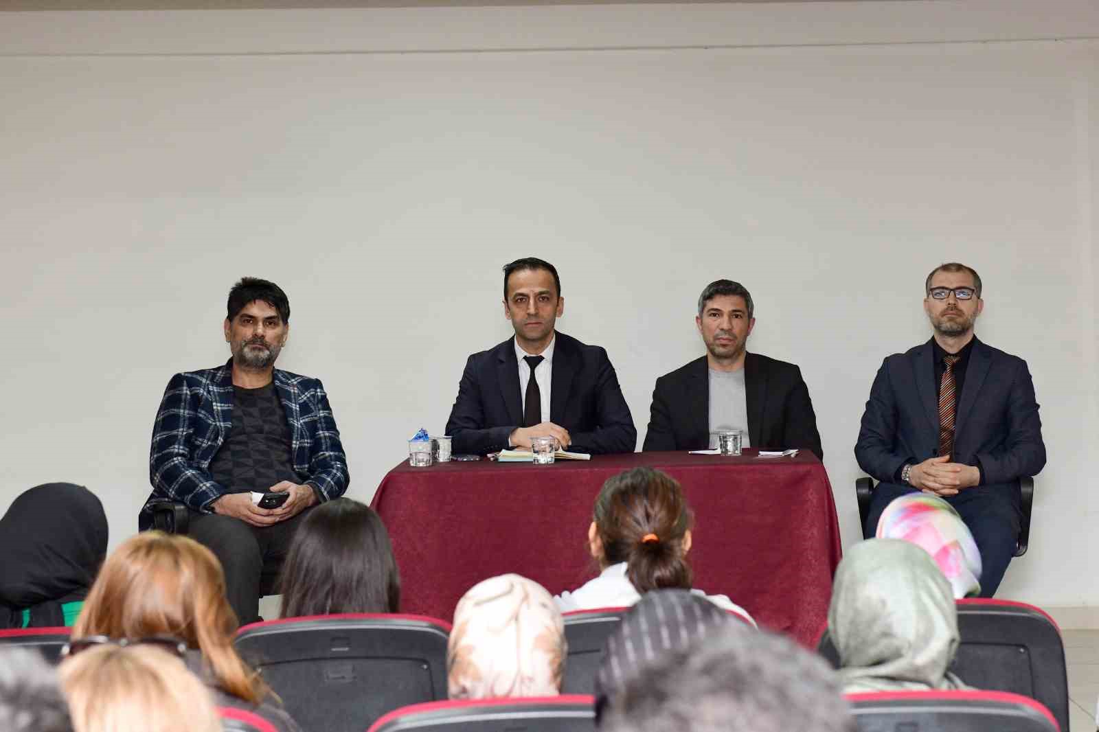 Çatak’ta ‘Motivasyon ve Mesleki Rehberlik’ toplantısı
