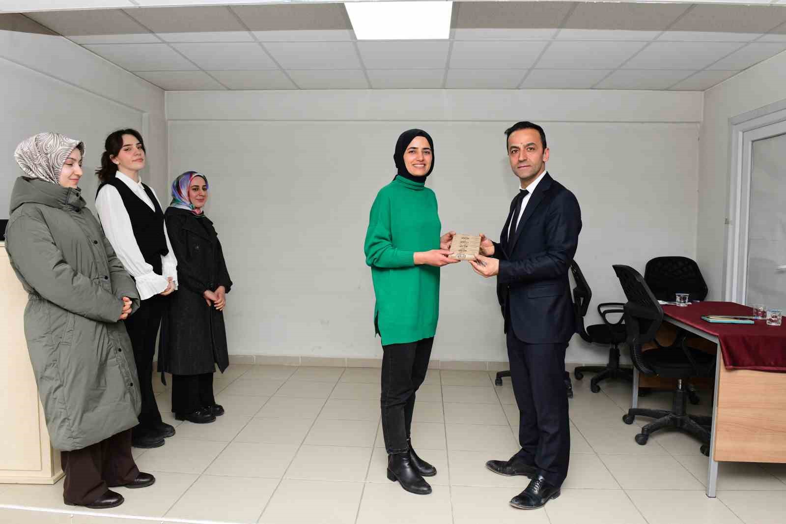 Çatak’ta ‘Motivasyon ve Mesleki Rehberlik’ toplantısı
