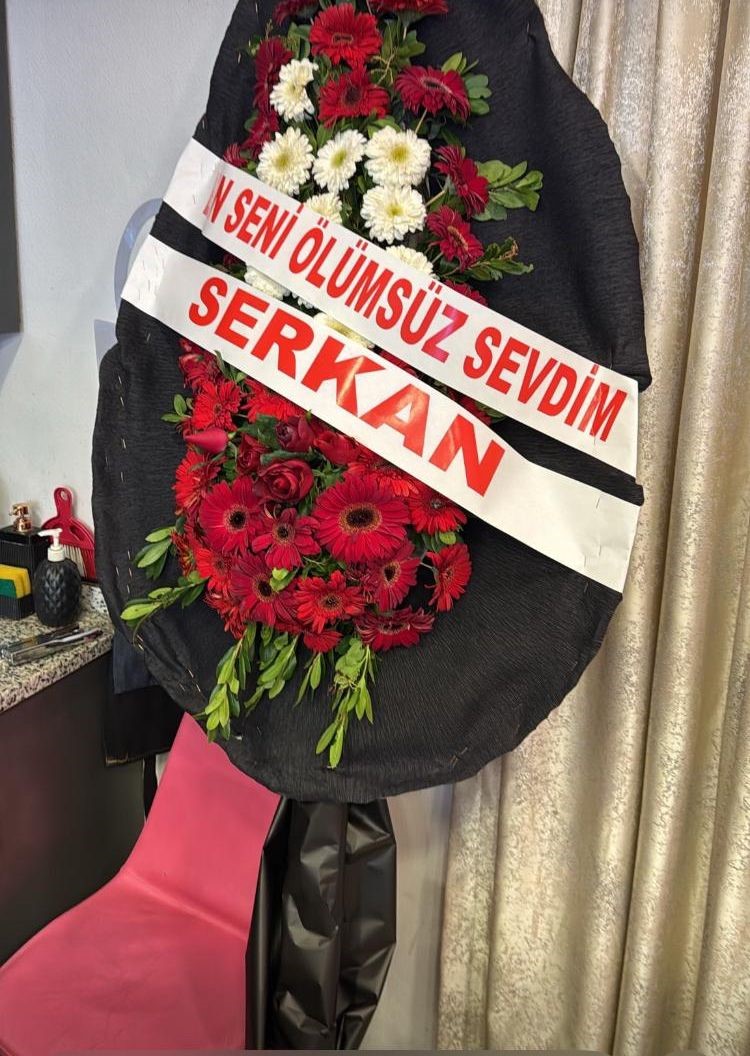 Çatalca’da kocası tarafından öldürülen kadın son yolculuğuna uğurlandı
