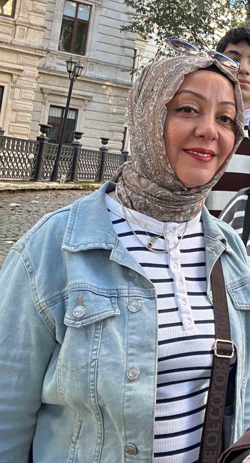 Çatalca’da kocası tarafından öldürülen kadın son yolculuğuna uğurlandı
