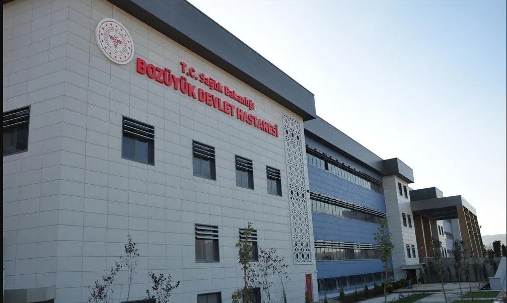 Çatıdan düşen işçi ağır yaralandı
