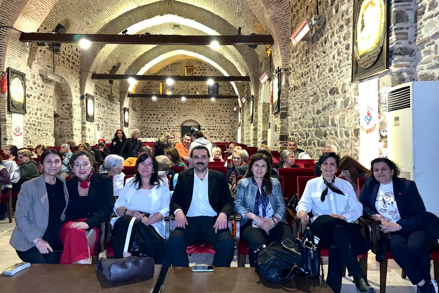 "Çatlak" oyunu büyük beğeni topladı
