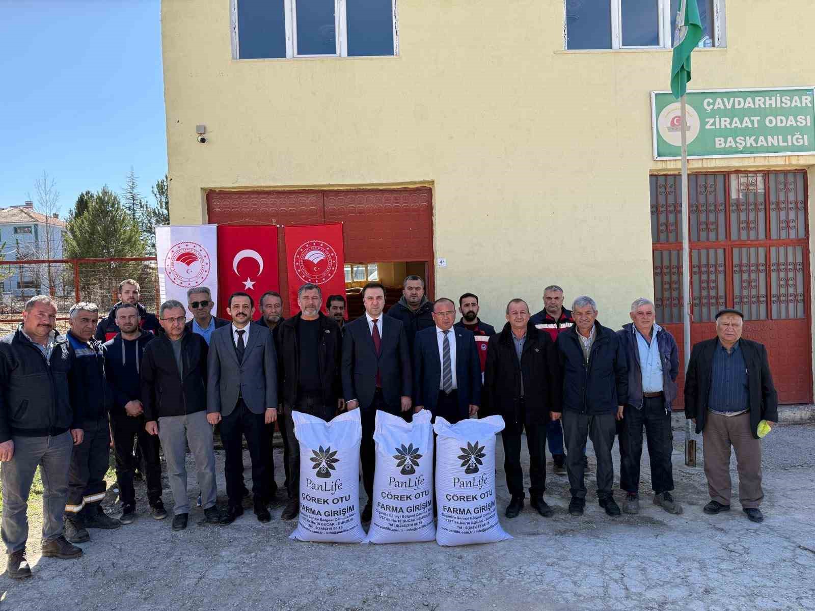 Çavdarhisar’da çiftçilere çörek otu tohumu dağıtımı
