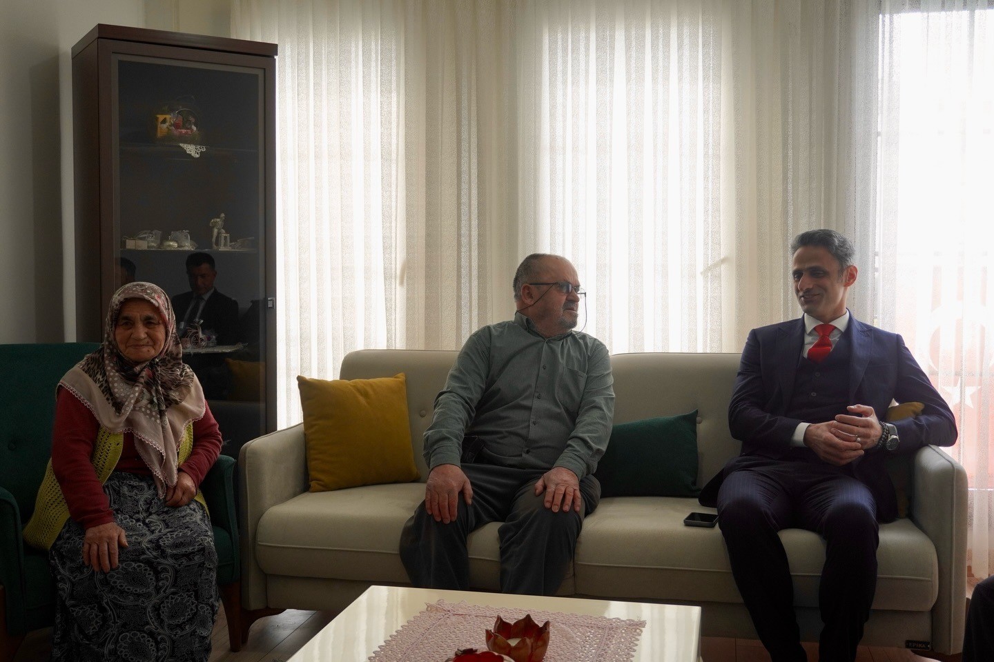 Çaycuma Kaymakamı Adem Kaya şehit ve gazi ailelerini ziyaret etti
