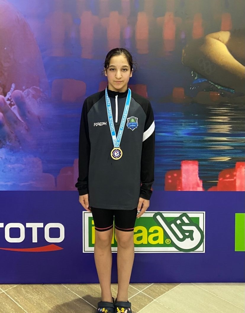 Çayırovalı yüzücüler yarışlardan 27 madalyayla döndü
