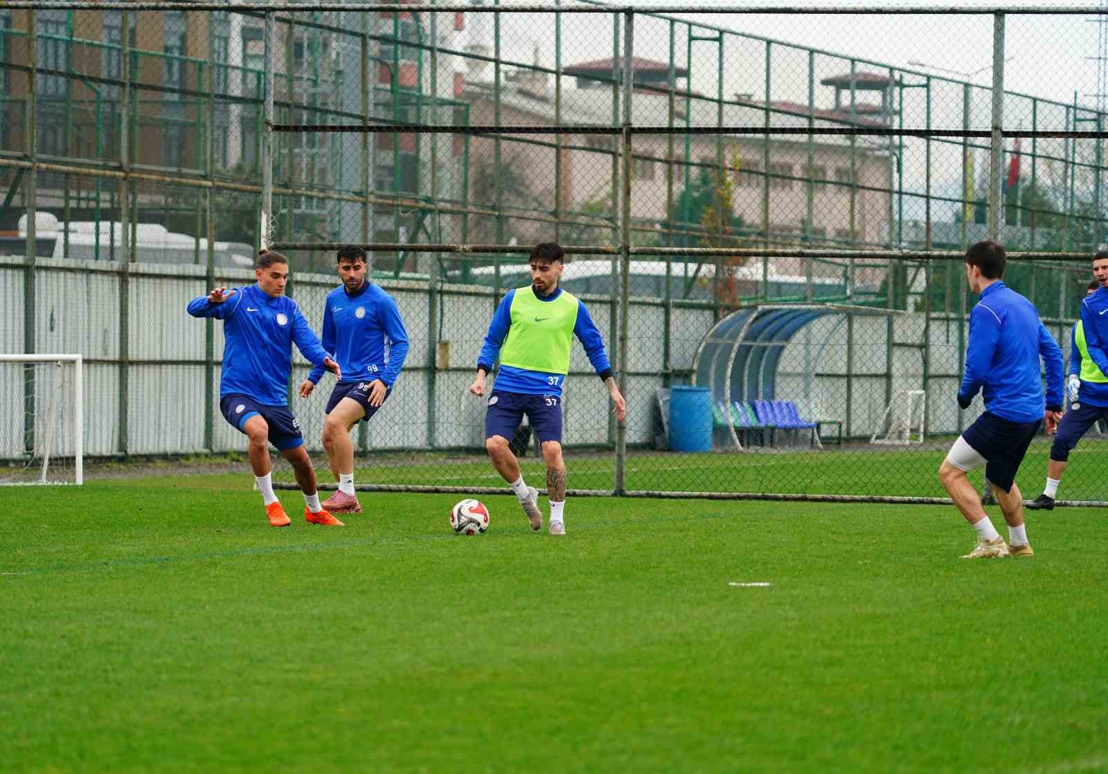 Çaykur Rizespor, ertelenen Samsunspor maçı hazırlıkları başladı
