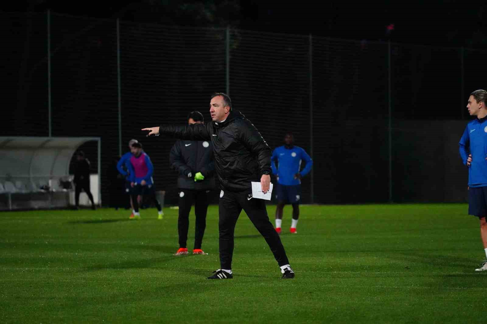 Çaykur Rizespor’da devre arası hazırlıkları sürüyor
