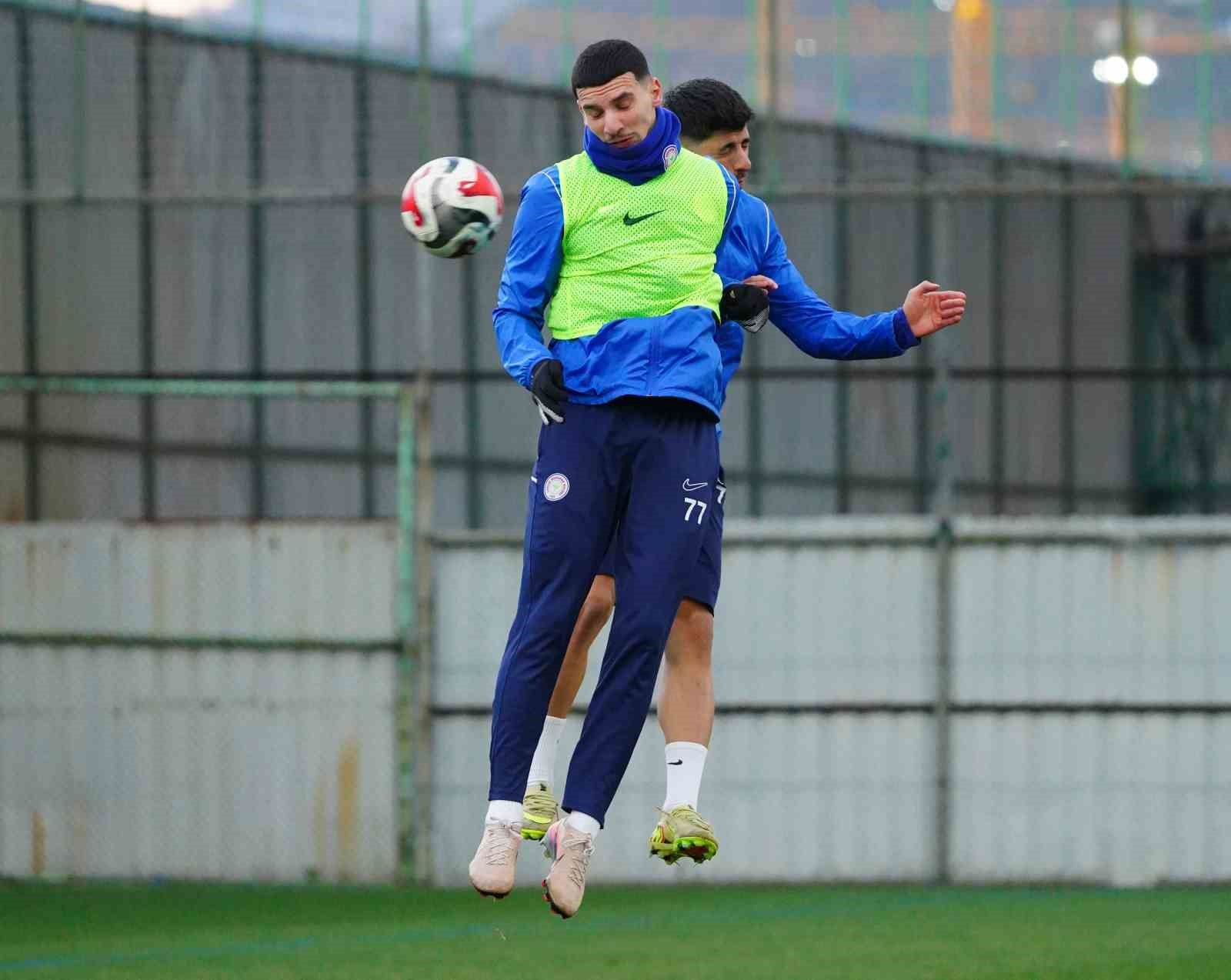 Çaykur Rizespor’da Gençlerbirliği mesaisi başladı
