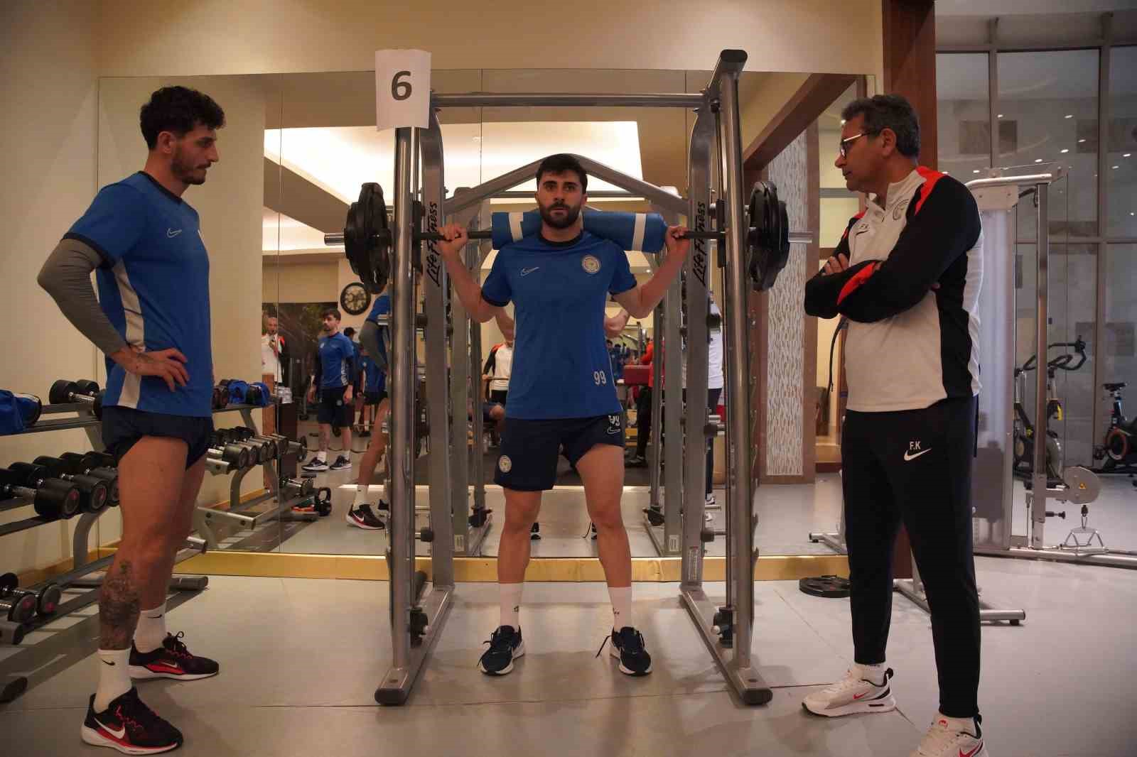 Çaykur Rizespor’un kamp mesaisi devam ediyor
