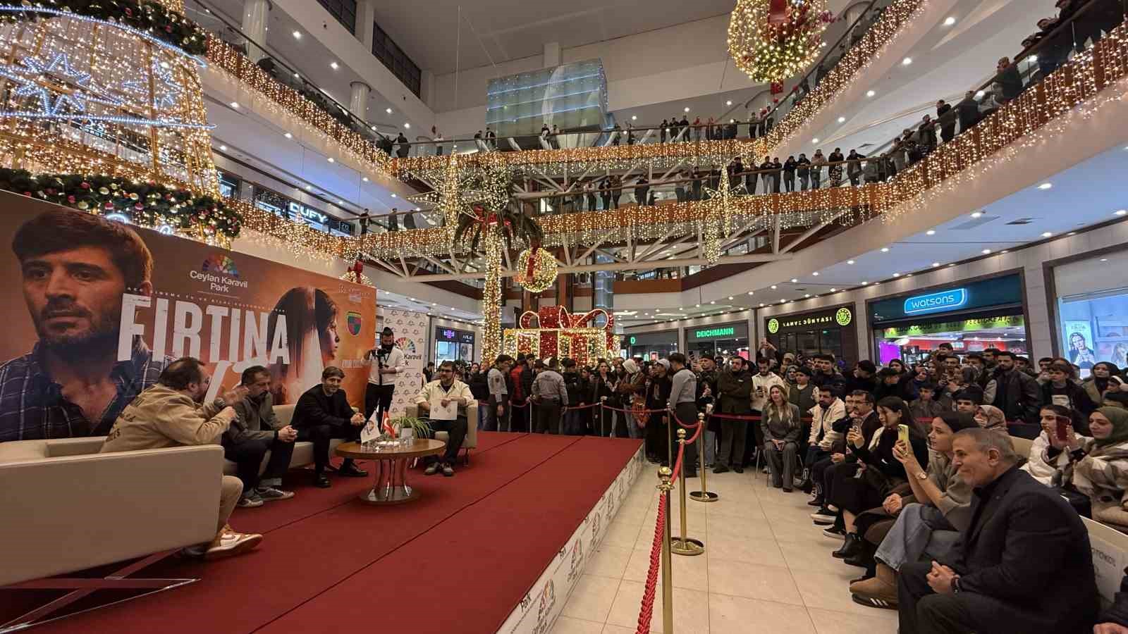 Çekimleri Diyarbakır’da yapılan ‘Fırtına Kız’ sinema filminin galası gerçekleşti
Çekimleri Diyarbakır’da yapılan ‘Fırtına Kız’ sinema filminin galası gerçekleşti