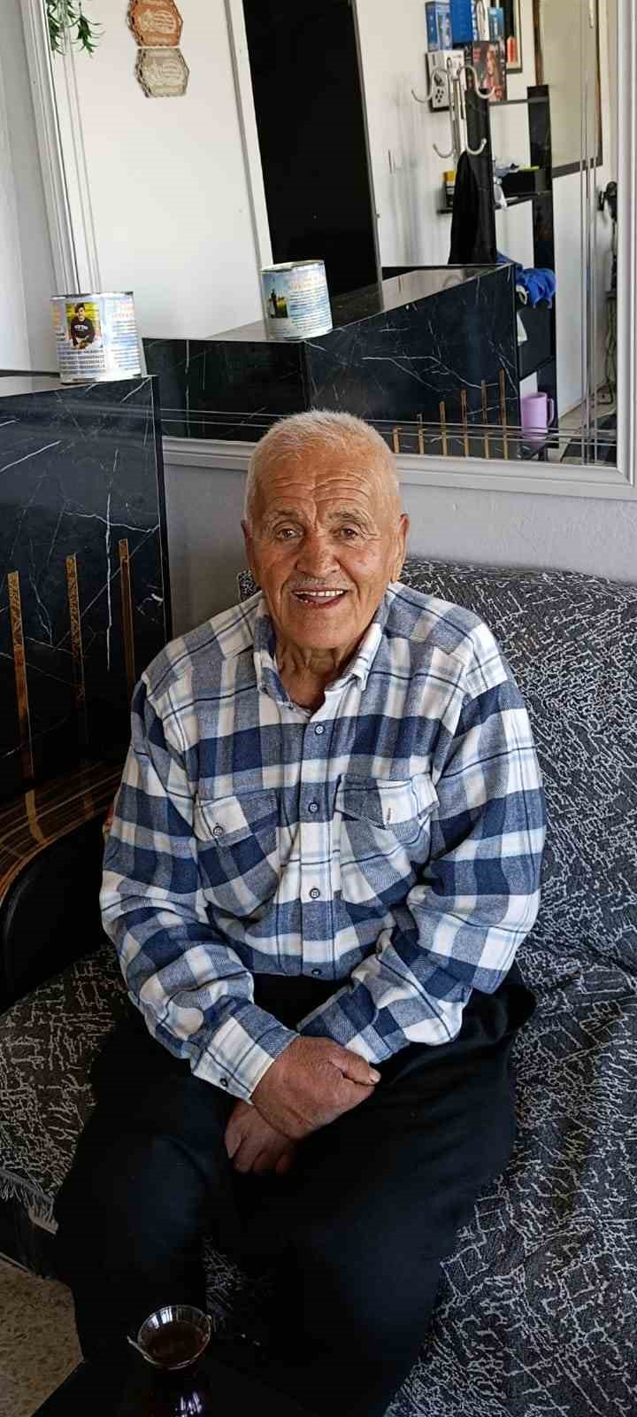 Çekmeköy’de kaybolan Alzheimer hastası yaşlı adamdan 17 gündür haber alınamıyor
Çekmeköy’de kaybolan Alzheimer hastası yaşlı adamdan 17 gündür haber alınamıyor