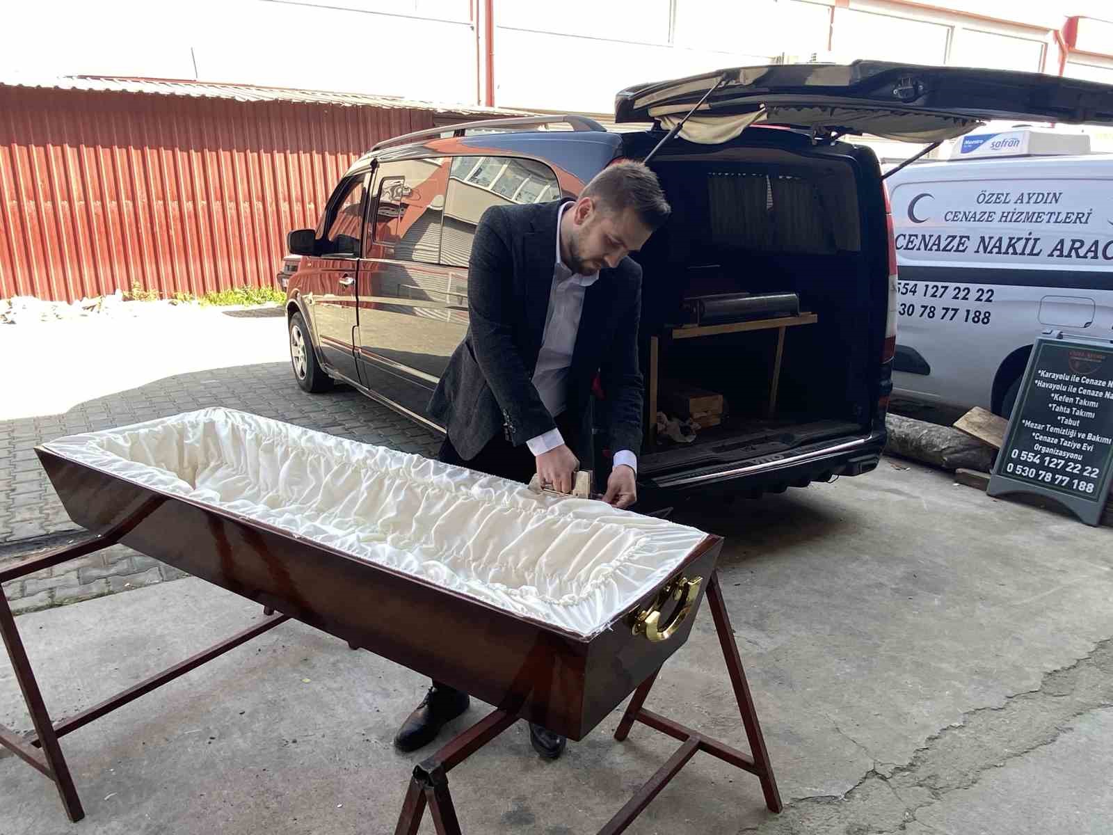 Cenaze hizmetini meslek edindiler, her gün ölümle burun buruna yaşıyorlar
