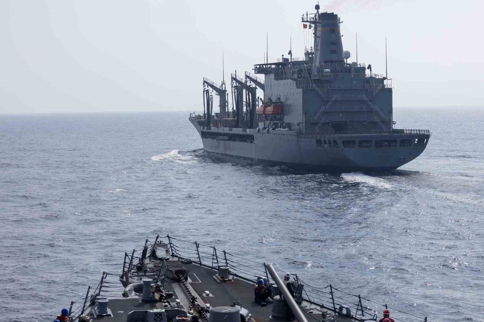 CENTCOM’dan ABD gemilerine ikmal paylaşımı
