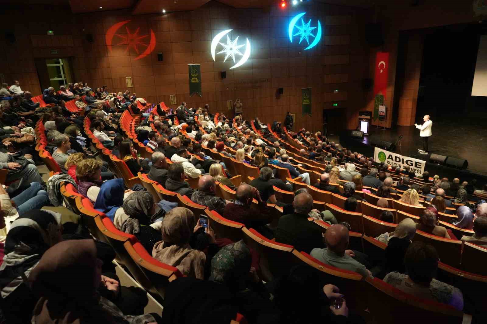 Çerkeslerden "Kültür Neferleri Onur Gecesi"
Çerkeslerden "Kültür Neferleri Onur Gecesi"