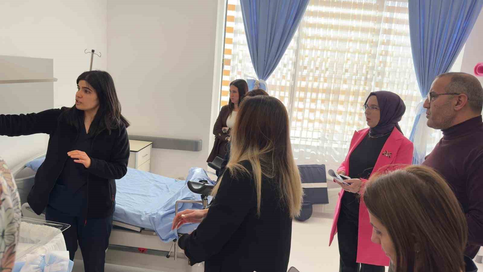 Çermik Devlet Hastanesi Anne Dostu Hastane ünvanı aldı
Çermik Devlet Hastanesi Anne Dostu Hastane ünvanı aldı