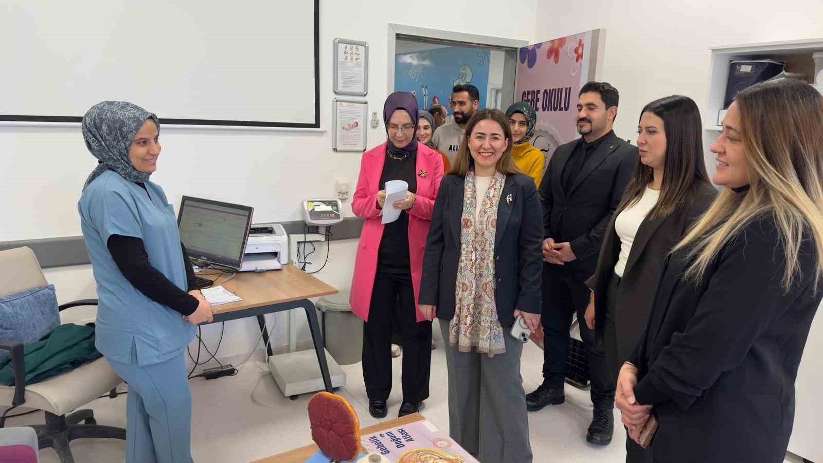 Çermik Devlet Hastanesi Anne Dostu Hastane ünvanı aldı
Çermik Devlet Hastanesi Anne Dostu Hastane ünvanı aldı