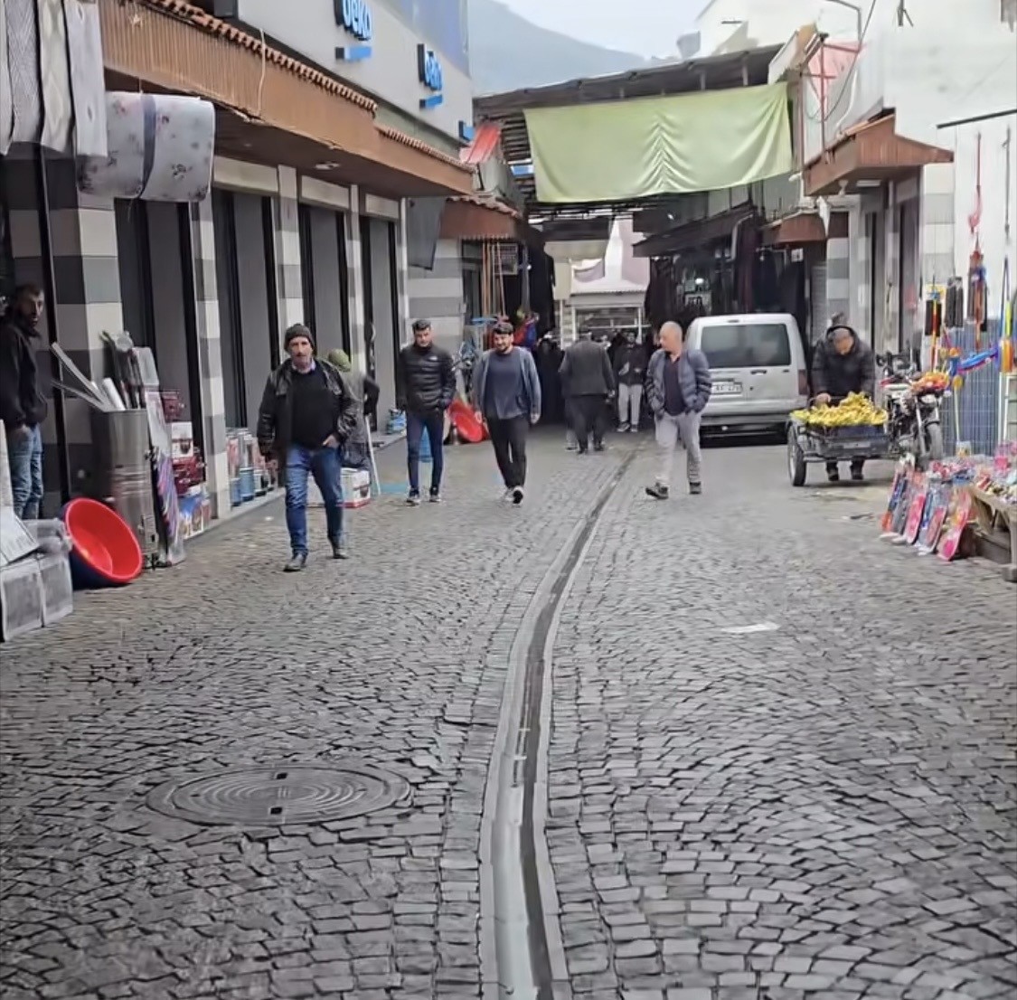 Çermik’te bayram alışverişi telaşı
