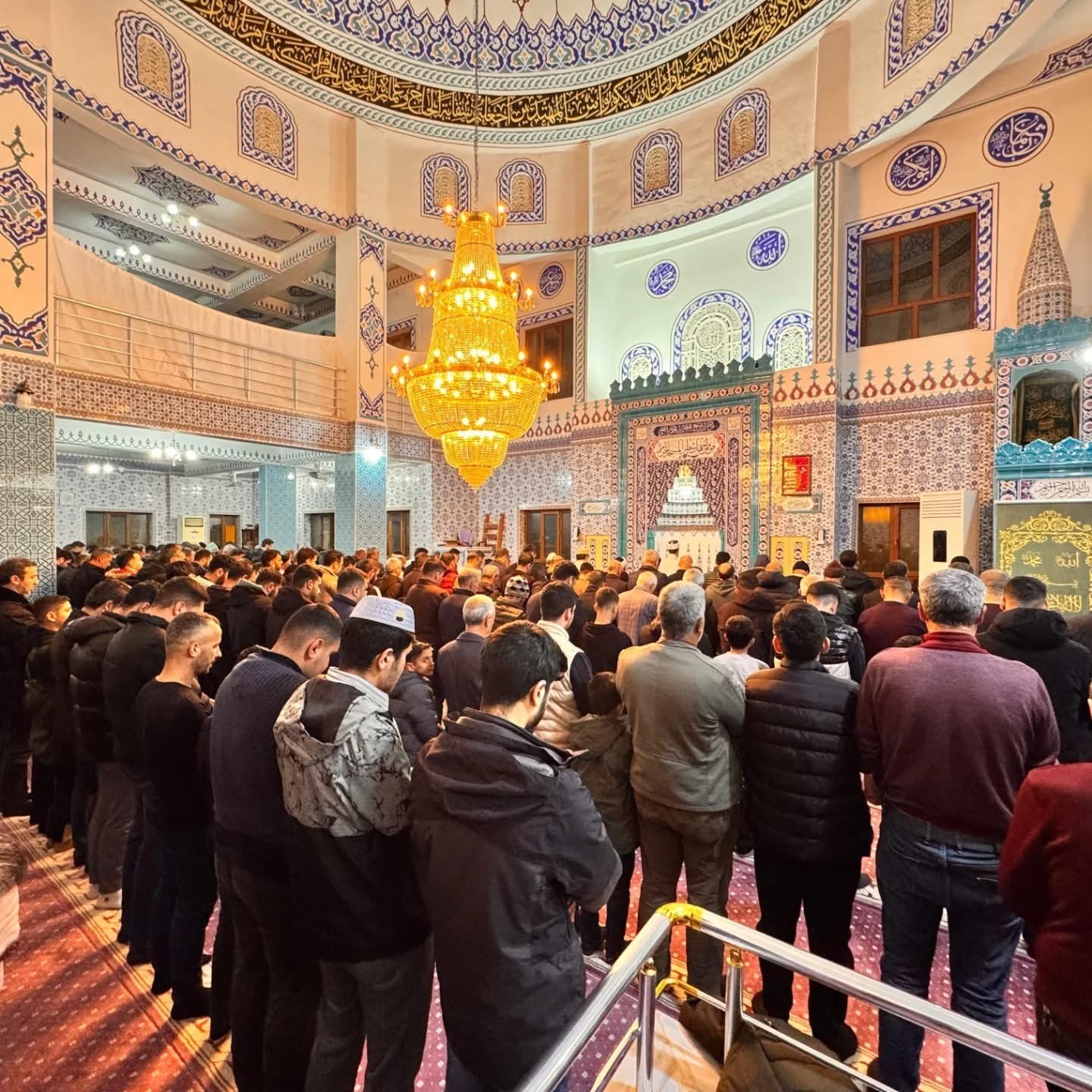 Çermik’te Kadir gecesi dualarla idrak edildi
