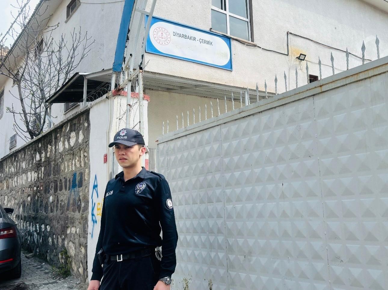 Çermik’te okul önlerinde güvenlik önlemleri arttırıldı
