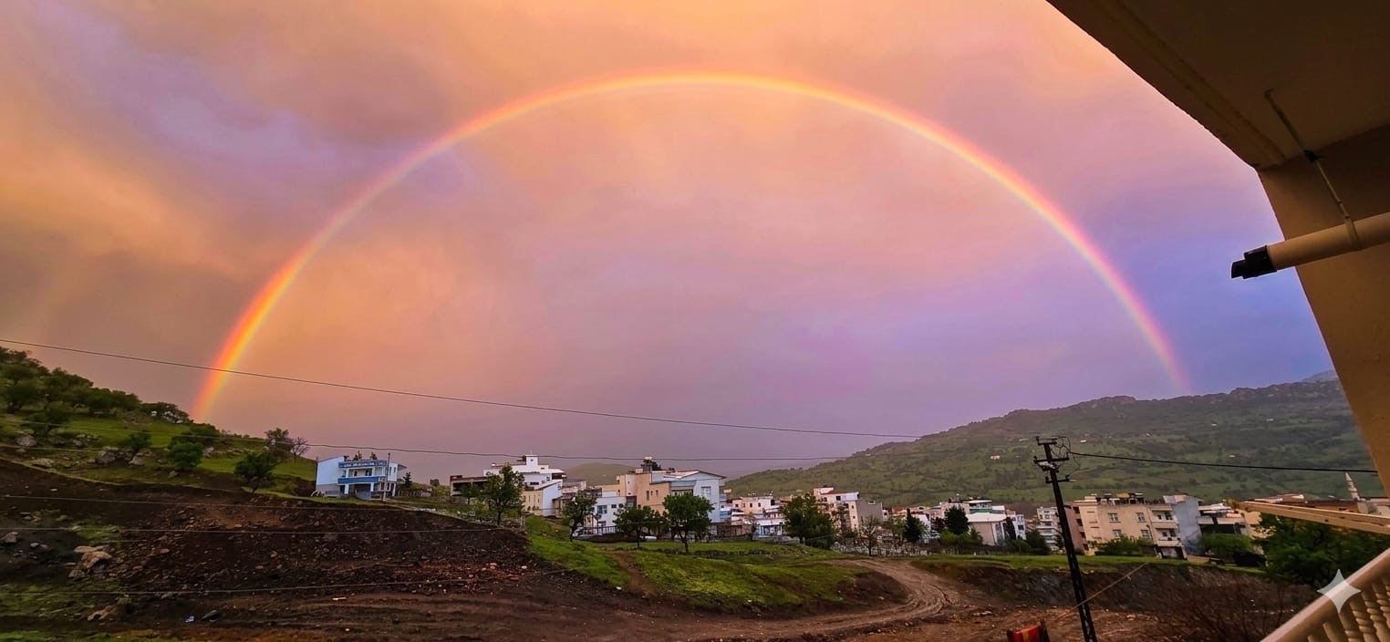 Çermik’te yağmur sonrası oluşan gökkuşağı görsel şölen sundu
