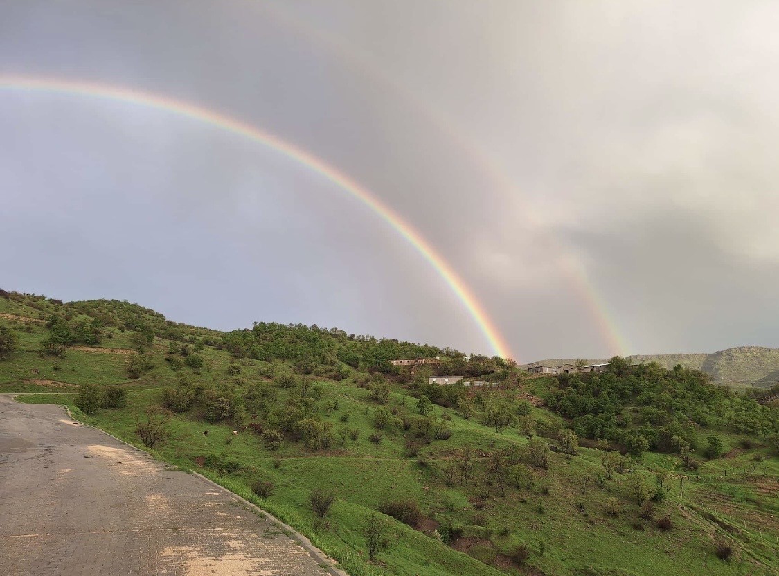 Çermik’te yağmur sonrası oluşan gökkuşağı görsel şölen sundu
