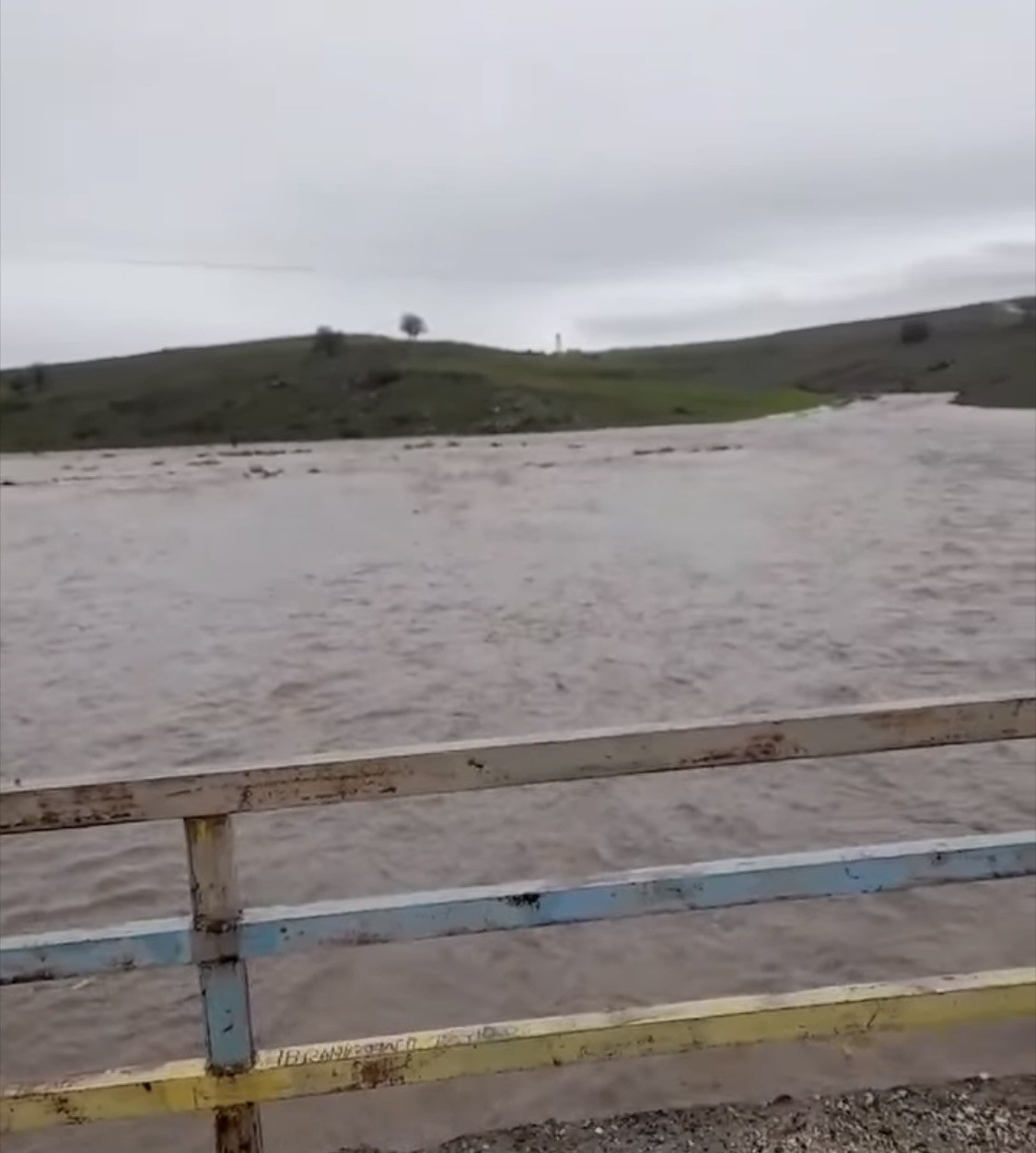 Çermik’te yoğun yağışlarla birlikte akarsu debileri yükseldi
