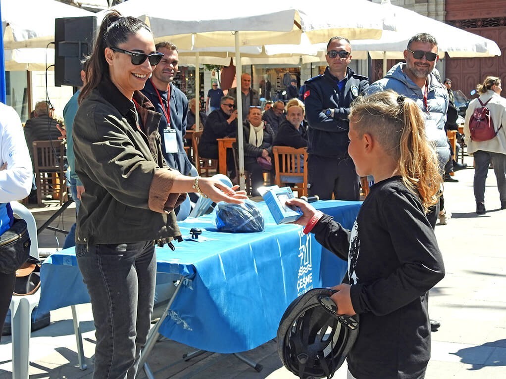 Çeşme’de pedallar, Aydın Apaydın anısına döndü
