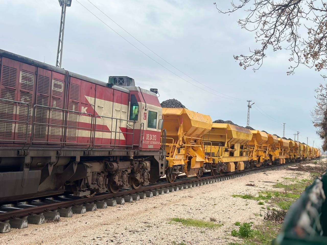 Ceylanpınar’a 15 yıl aradan sonra tren geldi
