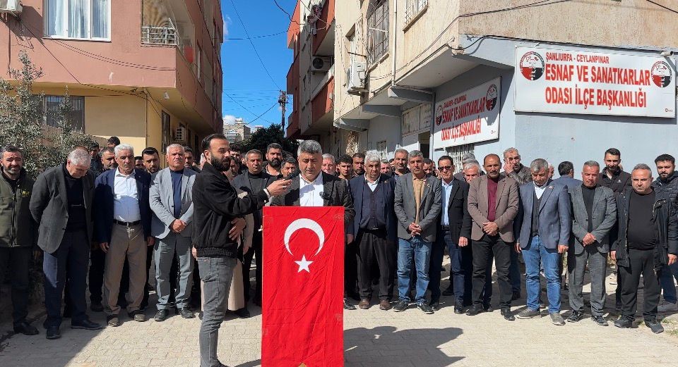 Ceylanpınar’da gümrük kapısı nöbeti
Ceylanpınar’da gümrük kapısı nöbeti