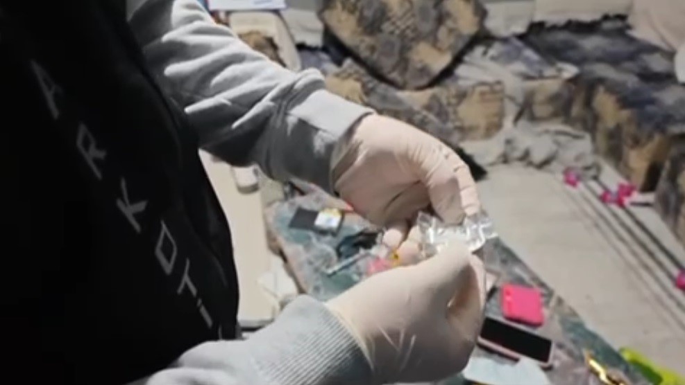 Cezaevi firarisi uyuşturucu operasyonunda yakalandı: 4 tutuklama
