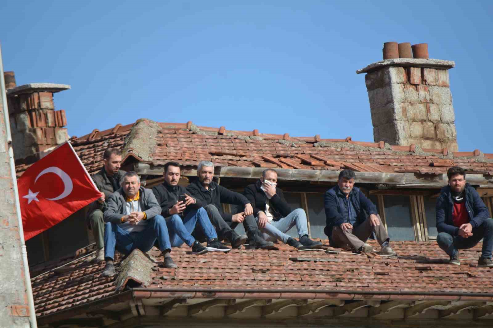 CHP Genel Başkanı Özel: "47 yıl ikinci parti kalan ama millete saygısını kaybetmeyen siyasetin adı Cumhuriyet Halk Partisi’dir"
CHP Genel Başkanı Özel: "47 yıl ikinci parti kalan ama millete saygısını kaybetmeyen siyasetin adı Cumhuriyet Halk Partisi’dir"