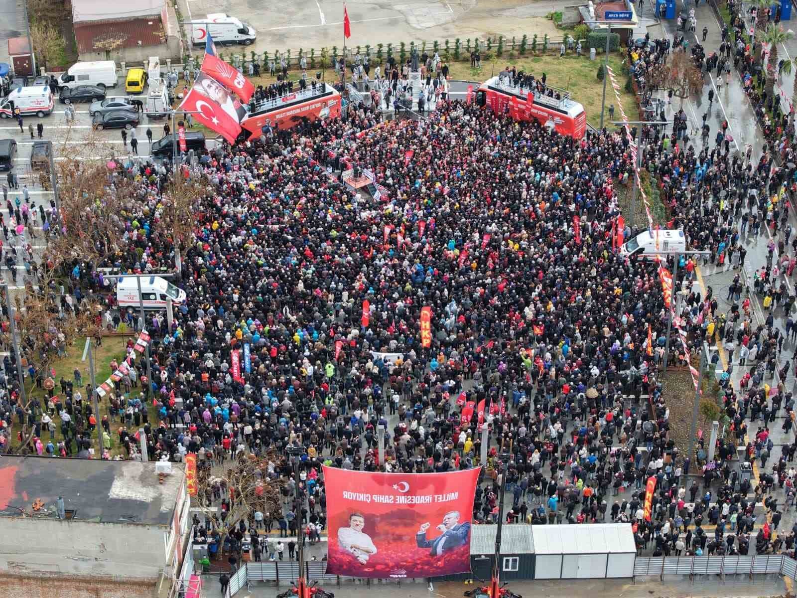 CHP Genel Başkanı Özel: "Ben milletimden utandım o görüntüler adına. Ben özür diyorum milletimden"
