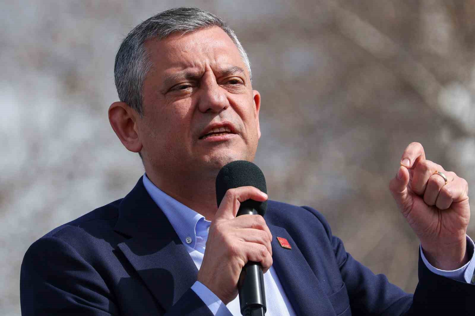 CHP Genel Başkanı Özel: "Egeliler hem kendi evlatlarına hem genel başkanlarına sahip çıktı"
