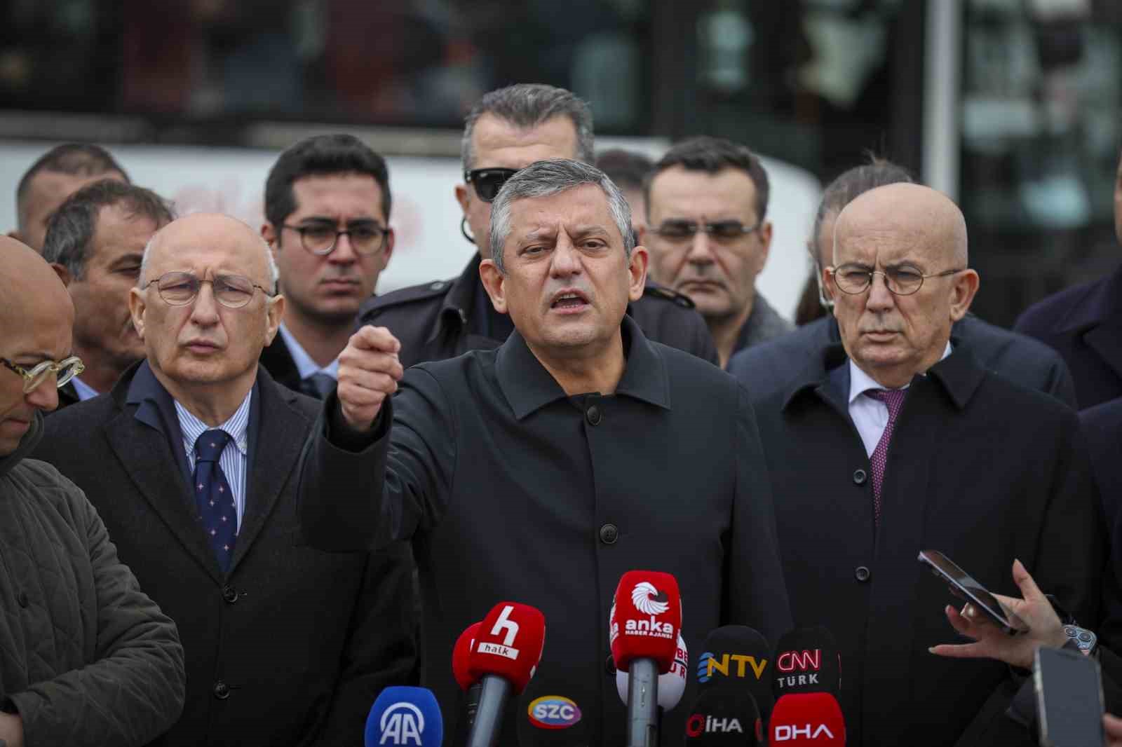 CHP Genel Başkanı Özel: "Erdoğan’ın karşısında CHP’nin adayı yüzde 60’ın altında oy alırsa iktidara gelsek bile başarısızlık sayacağım"
