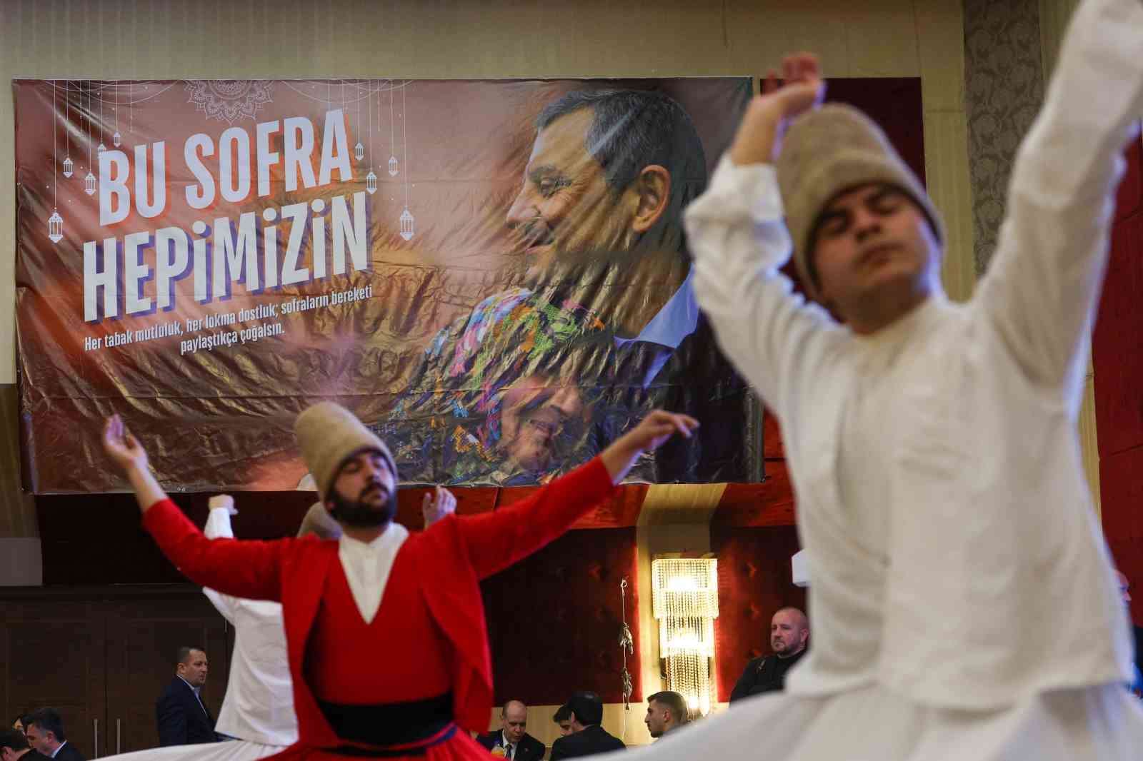 CHP Genel Başkanı Özel: "Maalesef 160 kız çocuğu daha ilk günden öldü"
