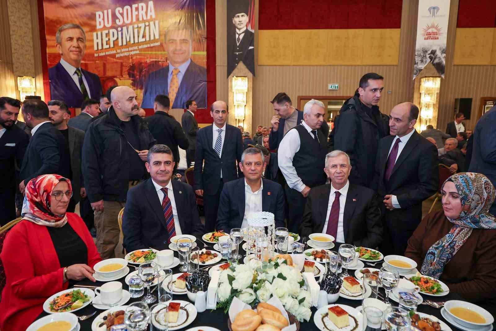 CHP Genel Başkanı Özel: "Maalesef 160 kız çocuğu daha ilk günden öldü"
