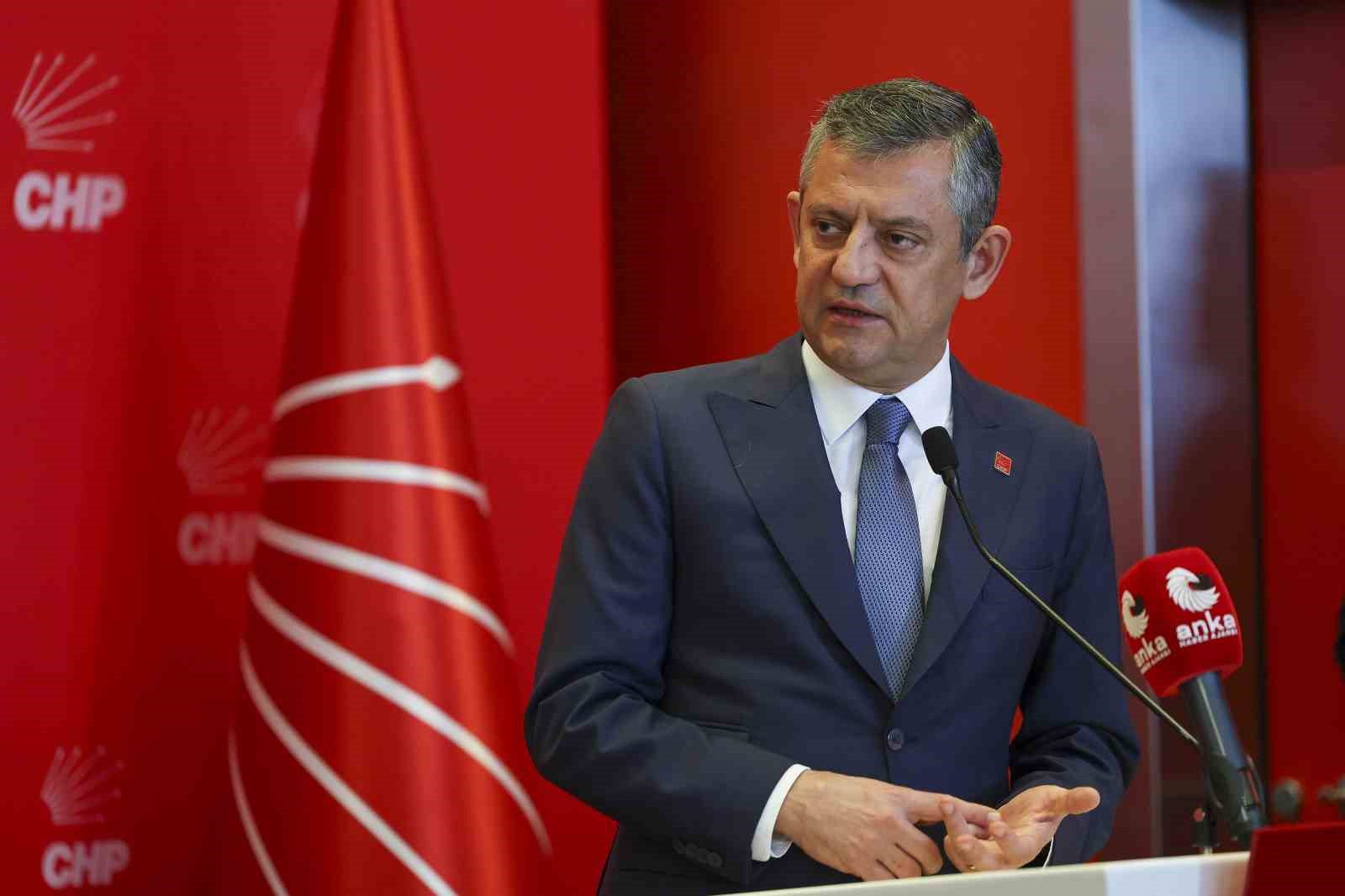 CHP Genel Başkanı Özel: "Murat Çalık’ta yeni bir kitle oluştu ve o kitle alındı"
