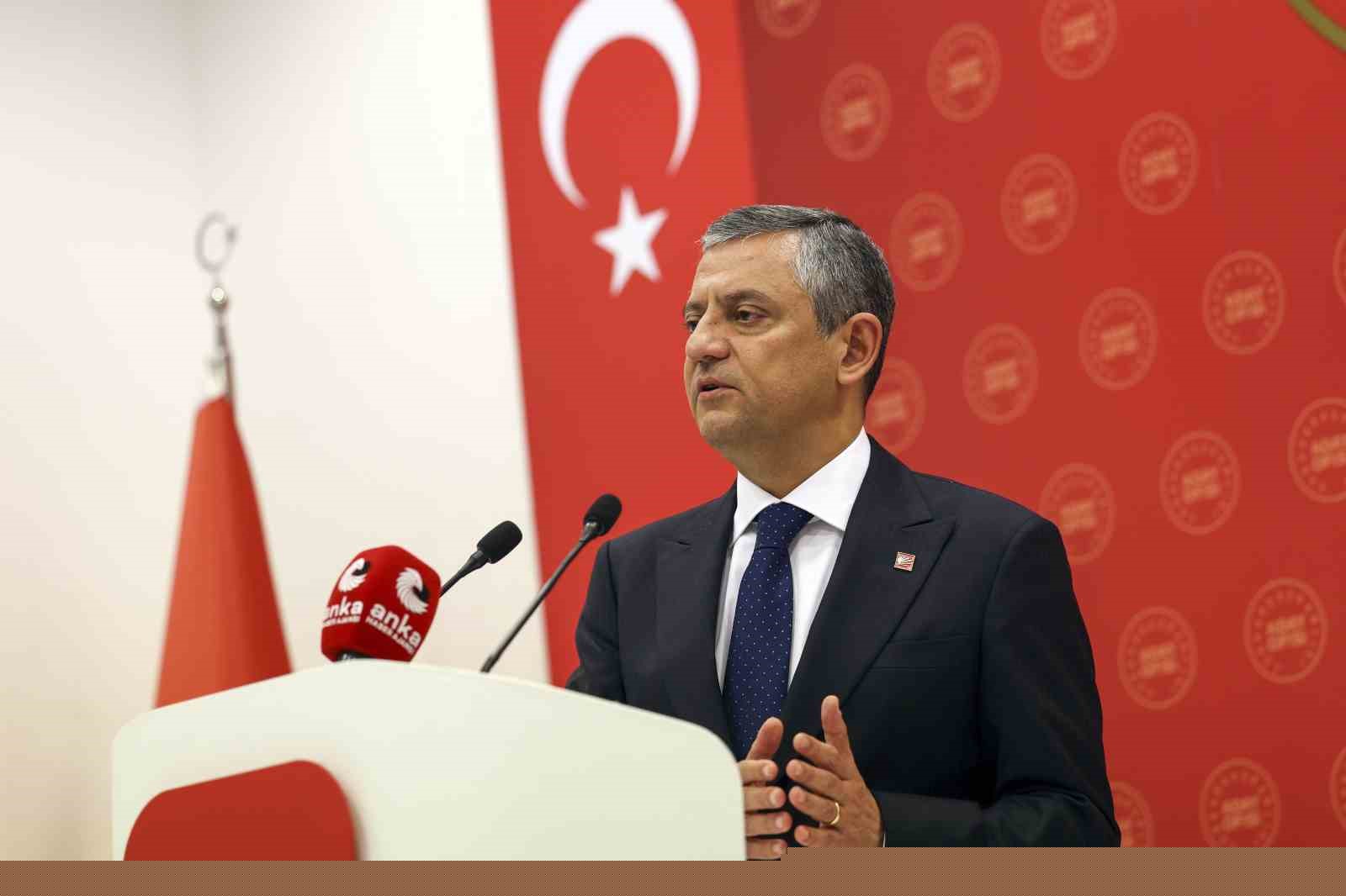 CHP Genel Başkanı Özel: "Trump ve Netanyahu ikilisinin bölgemizi kana bulamasına karşı duruyoruz"
CHP Genel Başkanı Özel: "Trump ve Netanyahu ikilisinin bölgemizi kana bulamasına karşı duruyoruz"