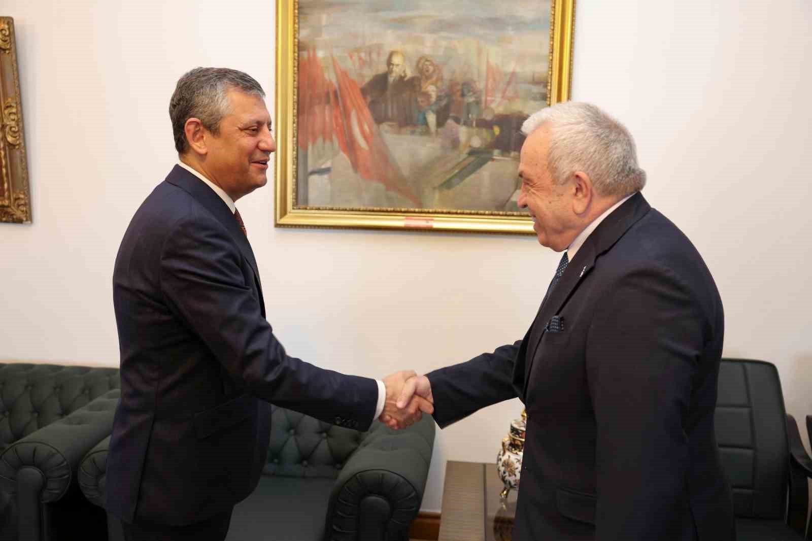 CHP Genel Başkanı Özel’den Nilüfer ve Bursa teşkilatına mesaj
