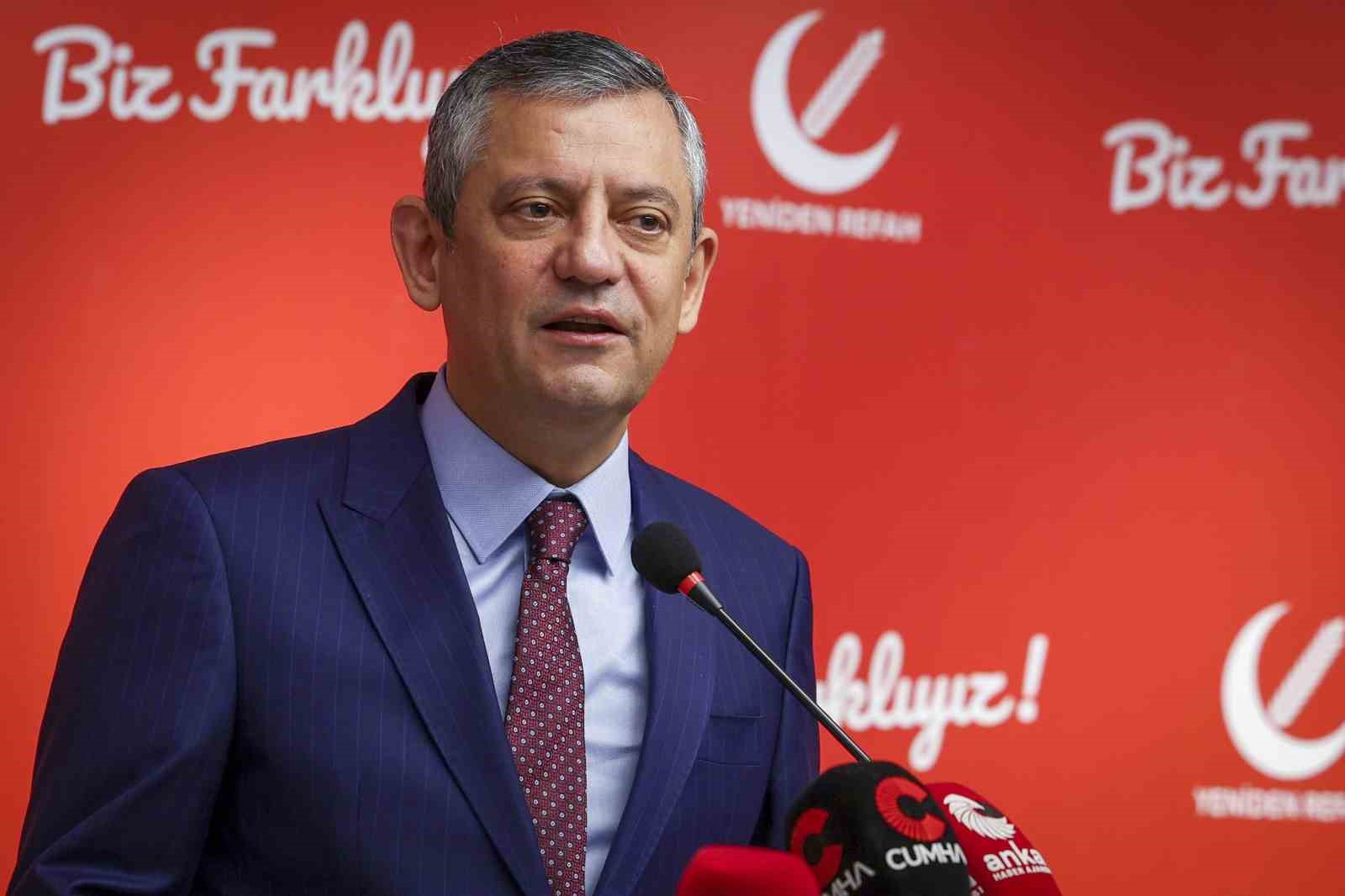 CHP Genel Başkanı Özel’den Yeniden Refah Partisi Genel Başkanı Erbakan’a ziyaret
