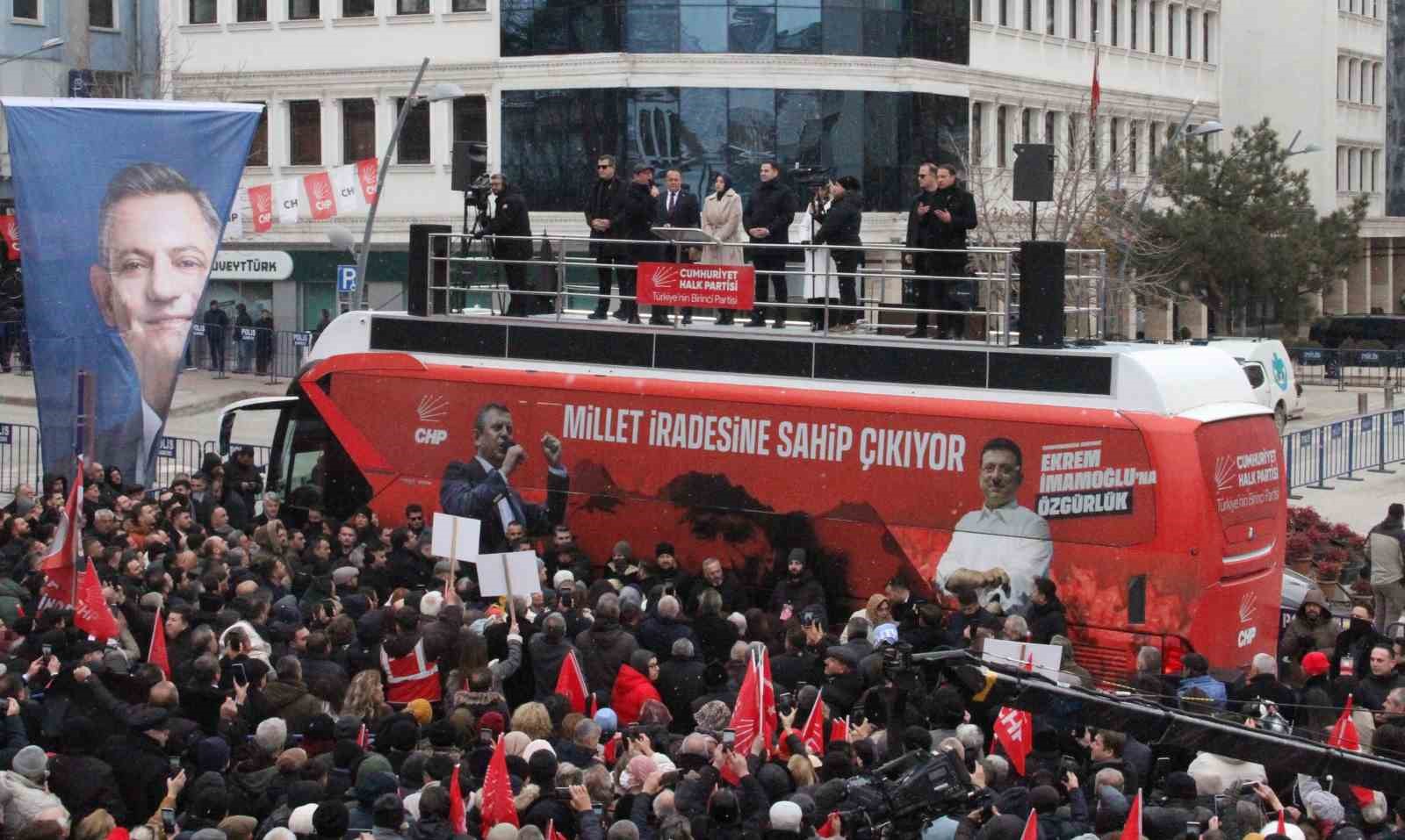 CHP Genel Başkanı Özgür Özel: "Dünyaya sesleniyorum, Trump’ın düzeni dünya düzeni olamaz"
