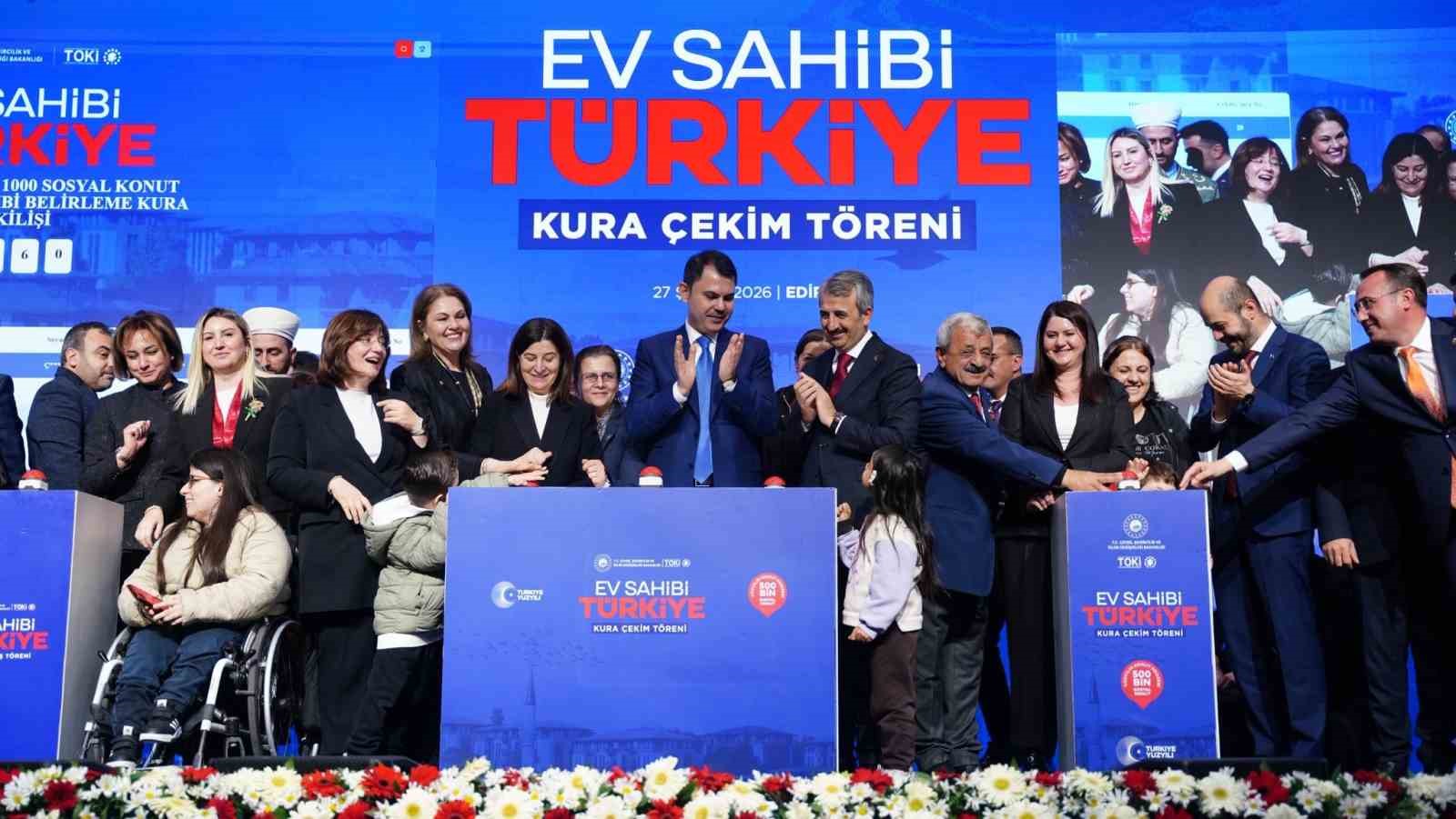 CHP’li Belediye Başkanı Gencan’dan Bakan Kurum’a teşekkür mesajı: "Minnettarız"
