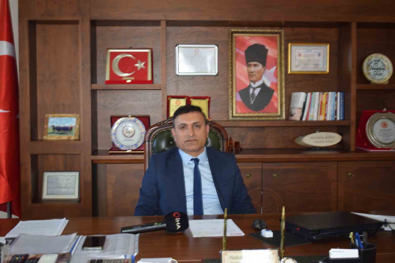 CHP’li Yazıhan Belediye Başkanı Göçer: "İhraç parti içinde kırbaç gibi kullanılıyor"
CHP’li Yazıhan Belediye Başkanı Göçer: "İhraç parti içinde kırbaç gibi kullanılıyor"