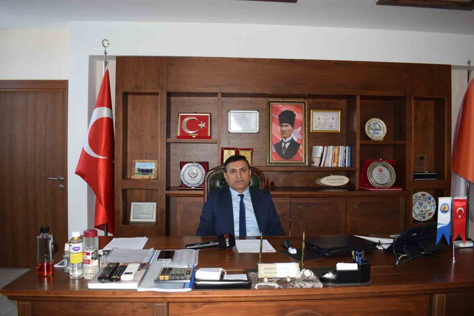 CHP’li Yazıhan Belediye Başkanı Göçer: "İhraç parti içinde kırbaç gibi kullanılıyor"
CHP’li Yazıhan Belediye Başkanı Göçer: "İhraç parti içinde kırbaç gibi kullanılıyor"