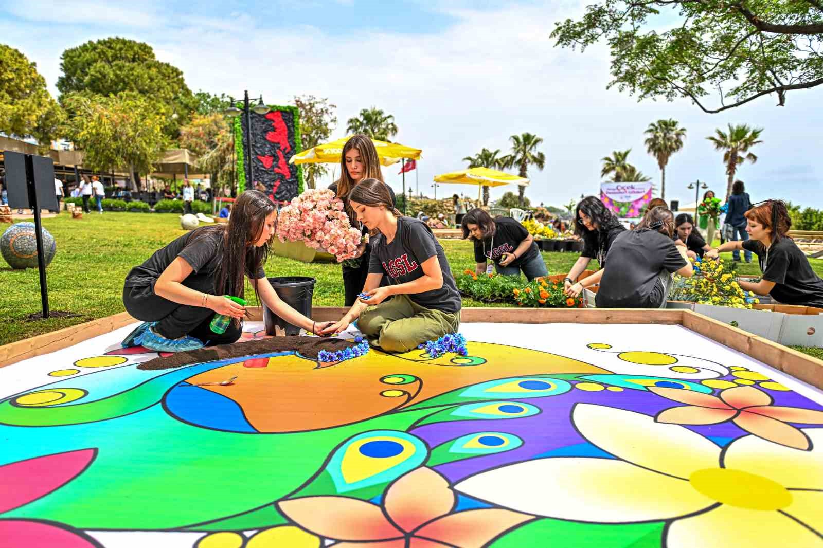 Çiçek Desenleri Günleri için başvurular başladı
