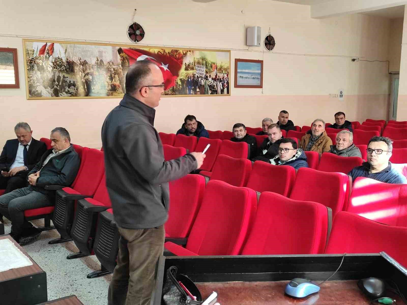 Çiftçiler TARSİM konusunda bilgilendirildi
